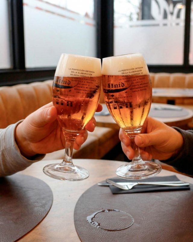 Aquí los viernes se vienen a disfrutar 🍻

Buen ambiente, buena compañía y la cerveza siempre en su punto.

.
#ElTokeAlcorcon #Cerveza #Alcorcon #TapasMadrid #PlanMadrid
