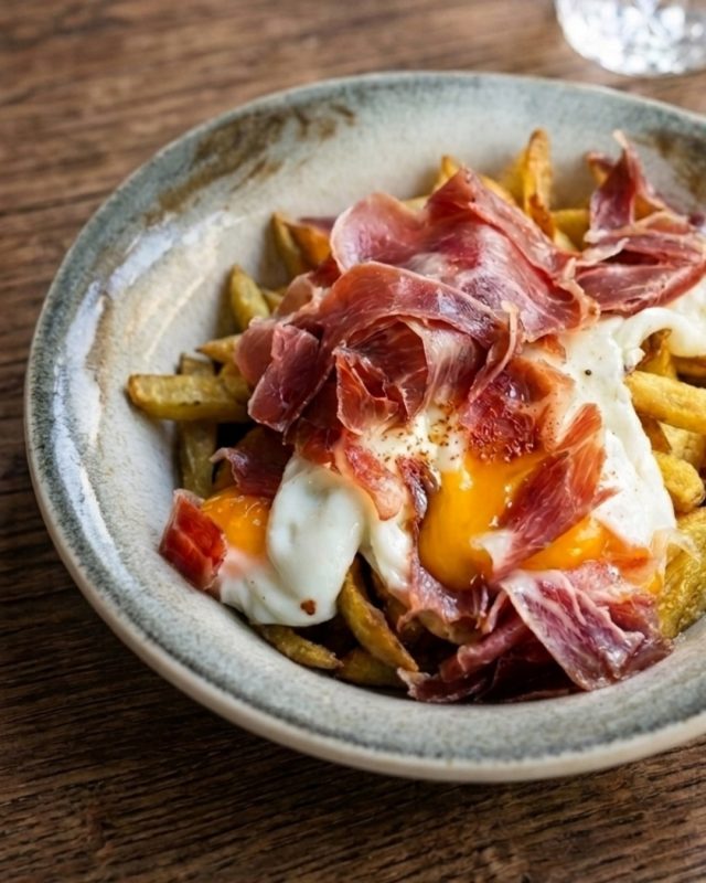 Si hay un plato que siempre triunfa en la mesa, son los huevos rotos 🍳

Reserva tu mesa y ven a disfrutarlos 🙌🏼

📍Plaza de la Constitución, 1, Alcorcón�
📲 📞Reservas 916191454 – 699325755

#ElTokeAlcorcon #Alcorcon #HuevosRotos #ComerEnAlcorcon #RestauranteAlcorcon #FoodMadrid